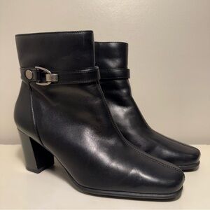 Nine Company Black Leather Boots Women’s Size 6 Pointed Square Toe Ankle Buckle